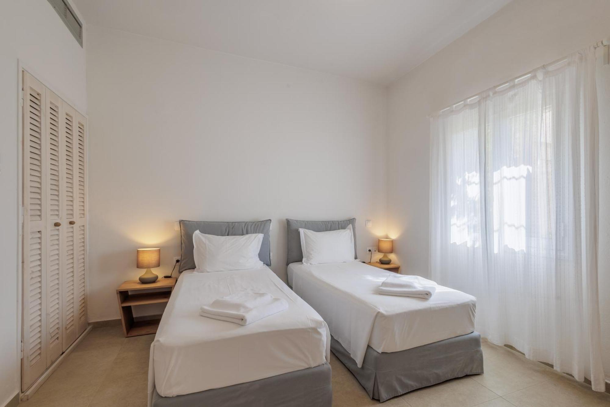 Satori Boutique Hotel Acharavi  Exterior photo